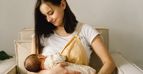 Baby's First Breastfeeding: When and How to Start Nursing