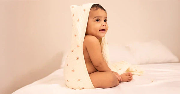 Baby Bath Time: Tips for Bathing Baby from Newborn to Toddler