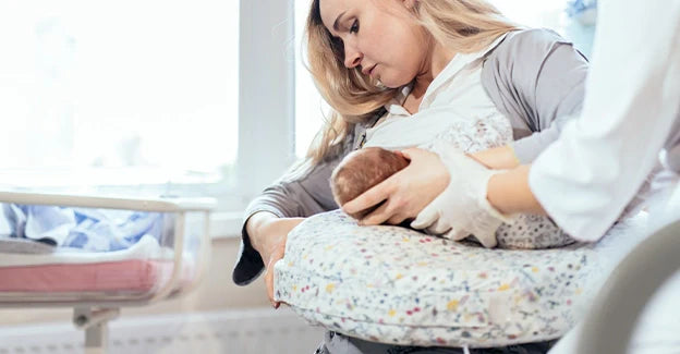 A Guide to Buying and Using A Feeding Pillow