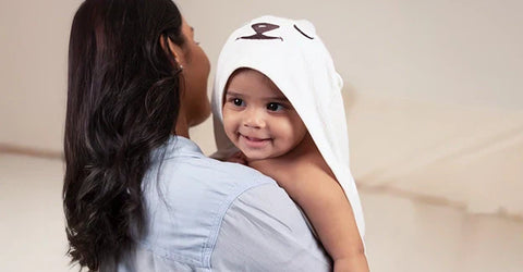 Choosing Baby Towels for Indian Summers & Winters