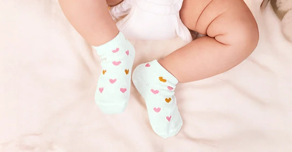 Do Newborns Need Socks? When Should Babies Start Wearing Socks?