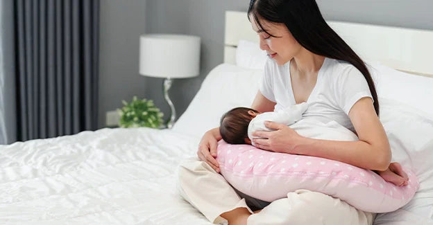 What Is a Feeding Pillow & How Does It Help Indian Moms