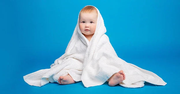 Why Hooded Towels Help Keep Babies Warm After a Bath