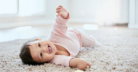 When to Stop Swaddling? How to Transition Out Of the Swaddle?