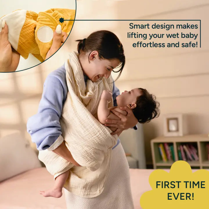 Muslin Baby Hooded Towel | Warm White