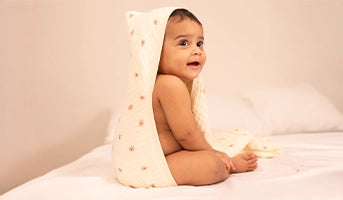 Baby Bath Time: Tips for Bathing Baby from Newborn to Toddler